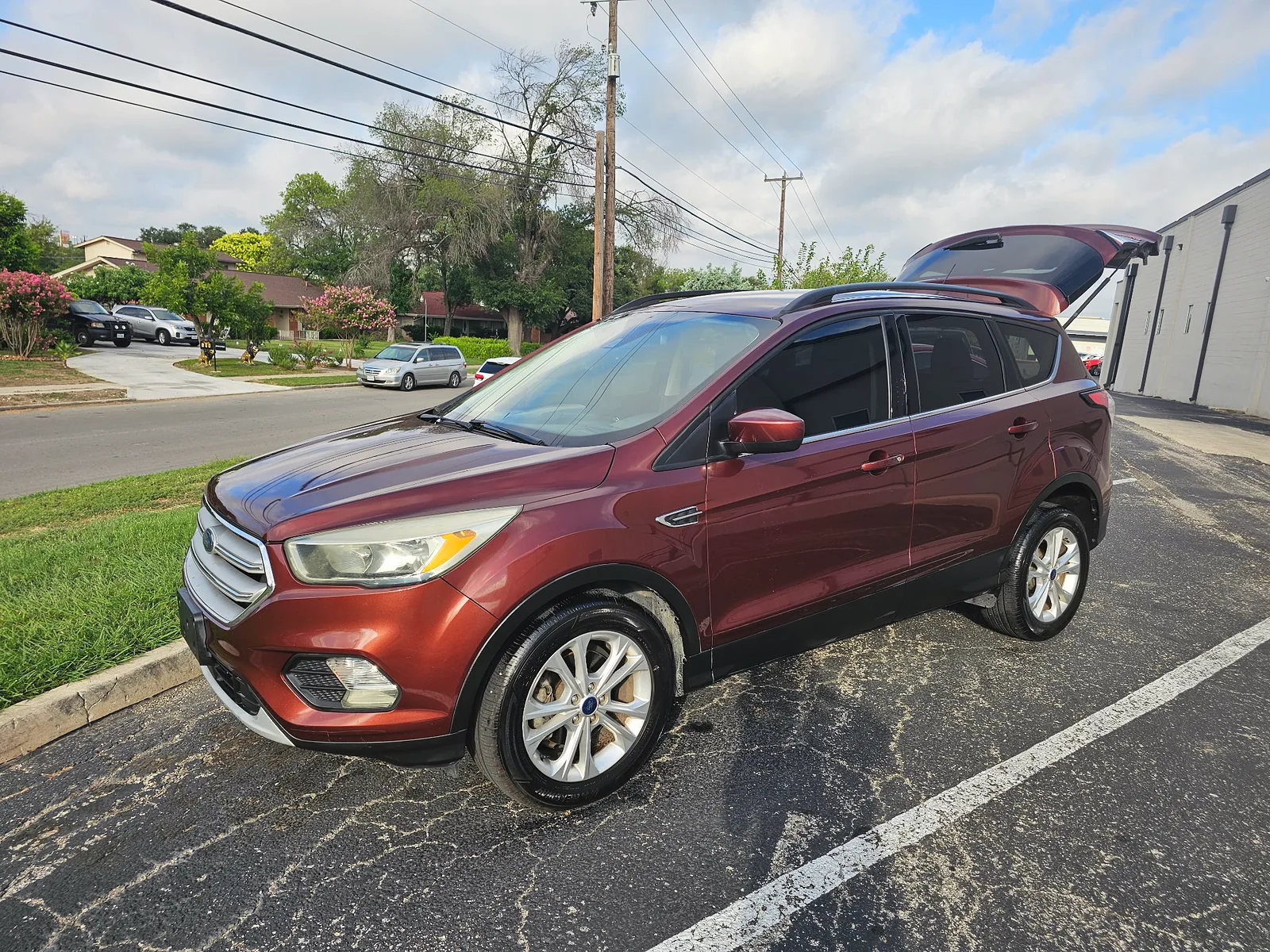 2018 Ford Escape photo 2